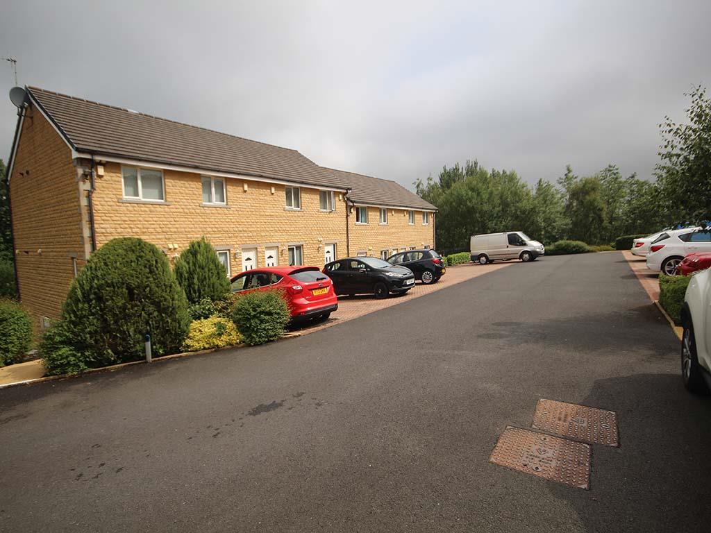 2 bedroom apartment For Sale in Colne - IMG_6646.JPG